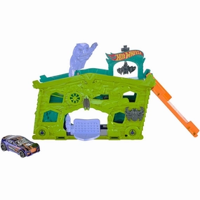Mattel Toys Hot Wheels Ghost Garage Playset