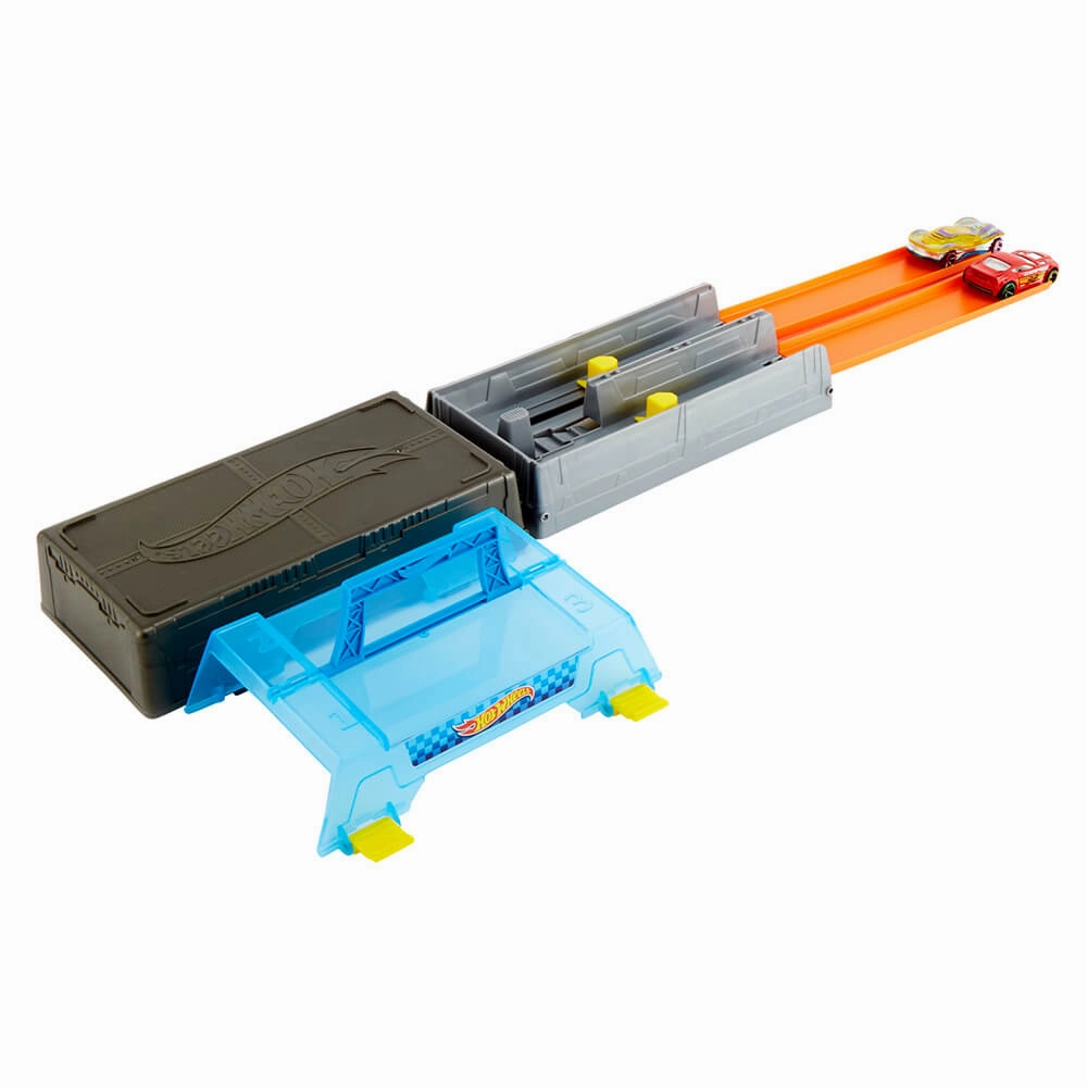 Mattel Toys Hot Wheels Race Case Track Play Set