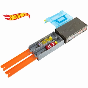 Mattel Toys Hot Wheels Race Case Track Play Set
