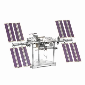 Metal Earth Toys International Space Station Model