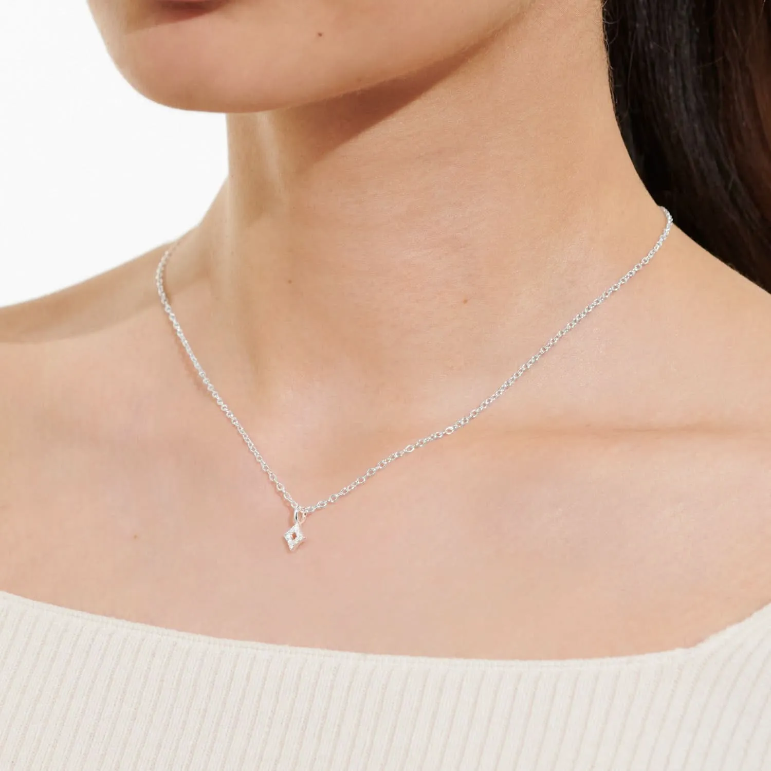 Collier en argent plaqué avec mini charmes en diamants pave 7633 Joma Jewellery