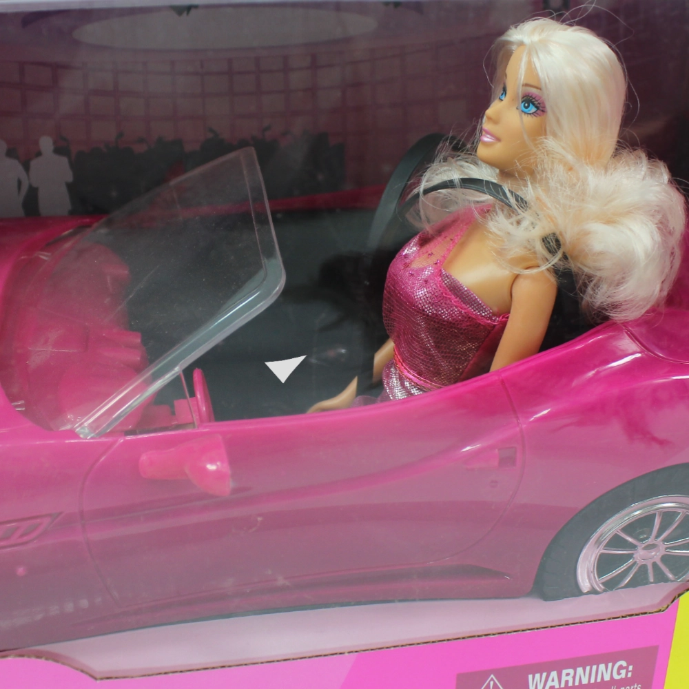 Misil Doll with Convertible Car