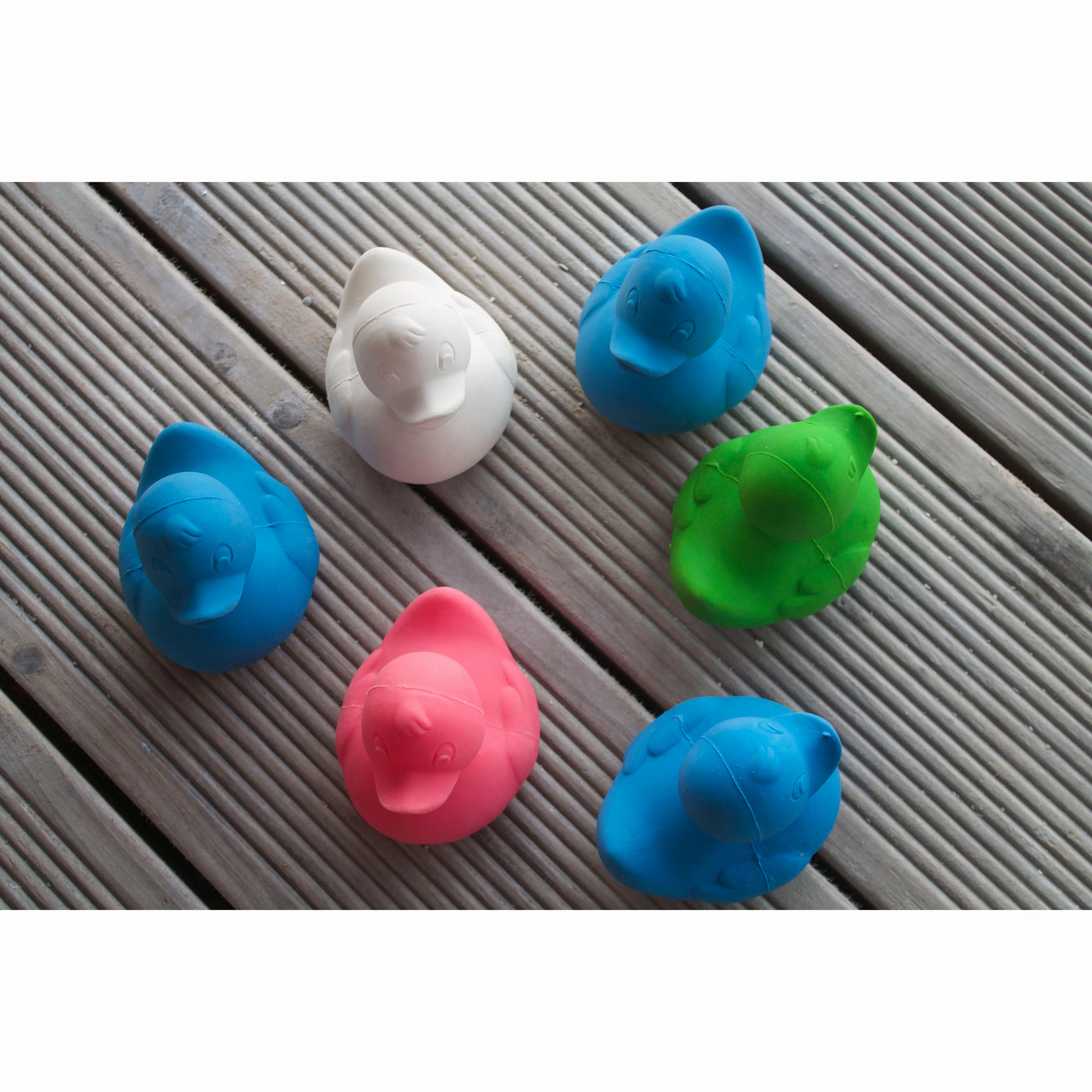 Oli & Carol Extra Large Monochrome Ducks Teether