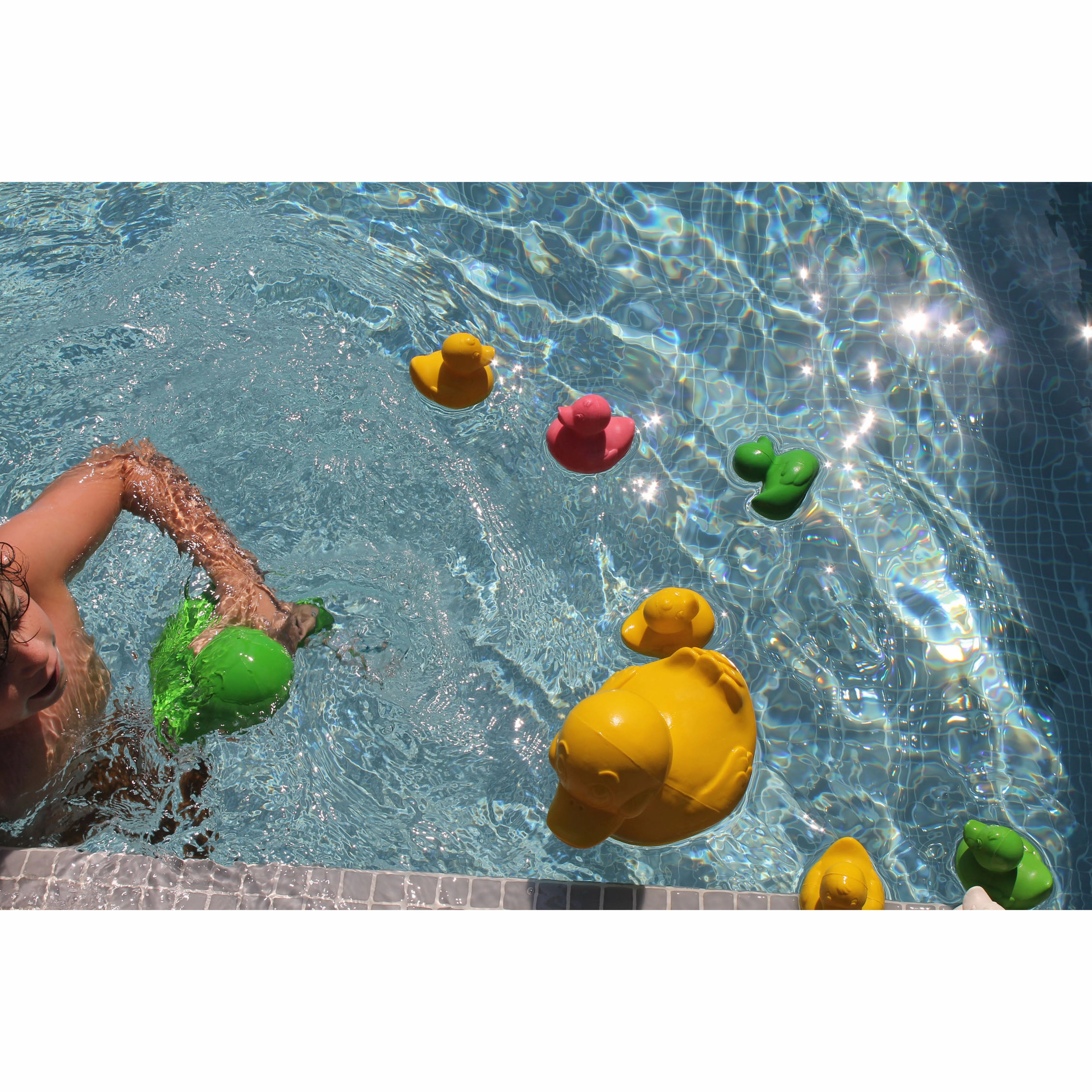 Oli & Carol Extra Large Monochrome Ducks Teether