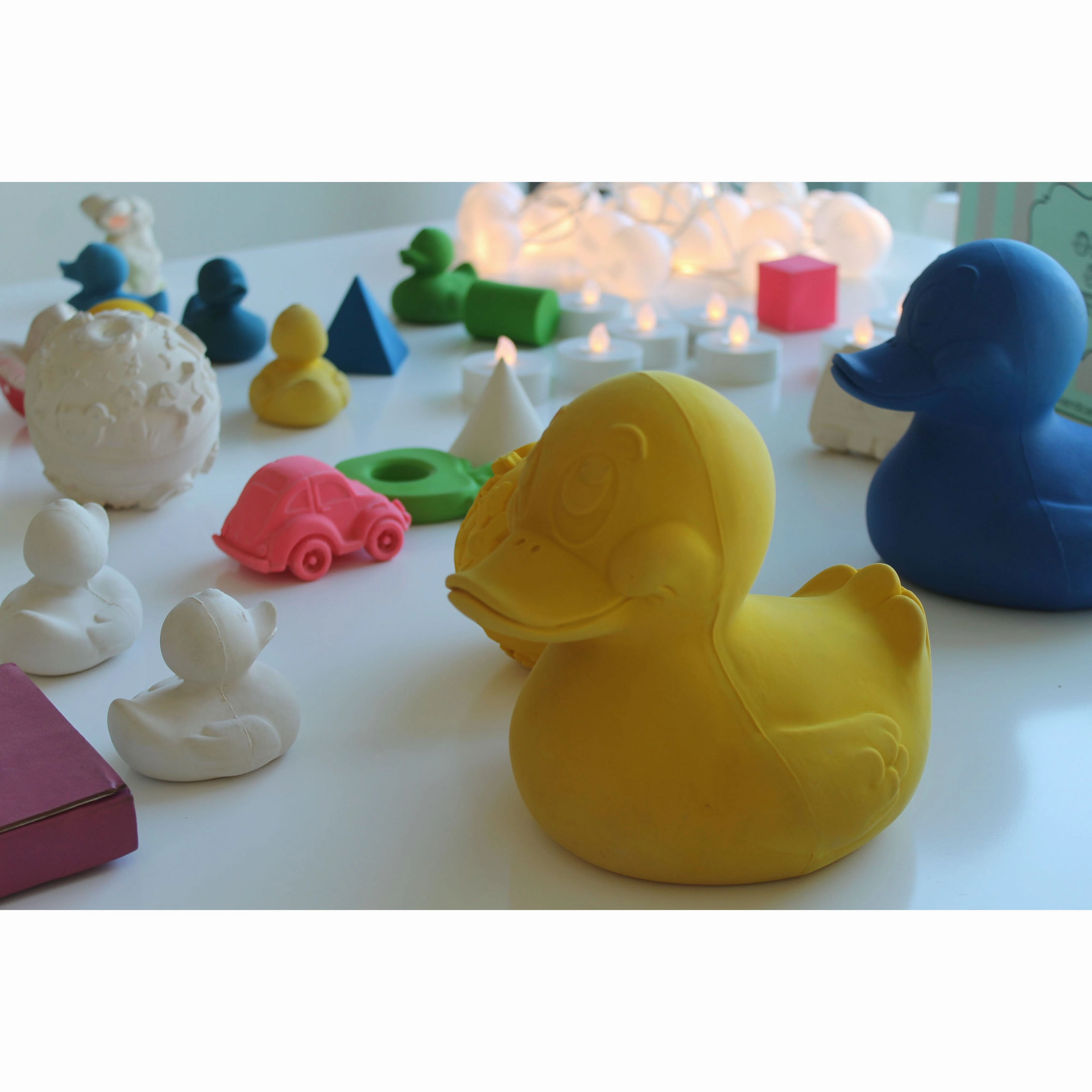 Oli & Carol Extra Large Monochrome Ducks Teether