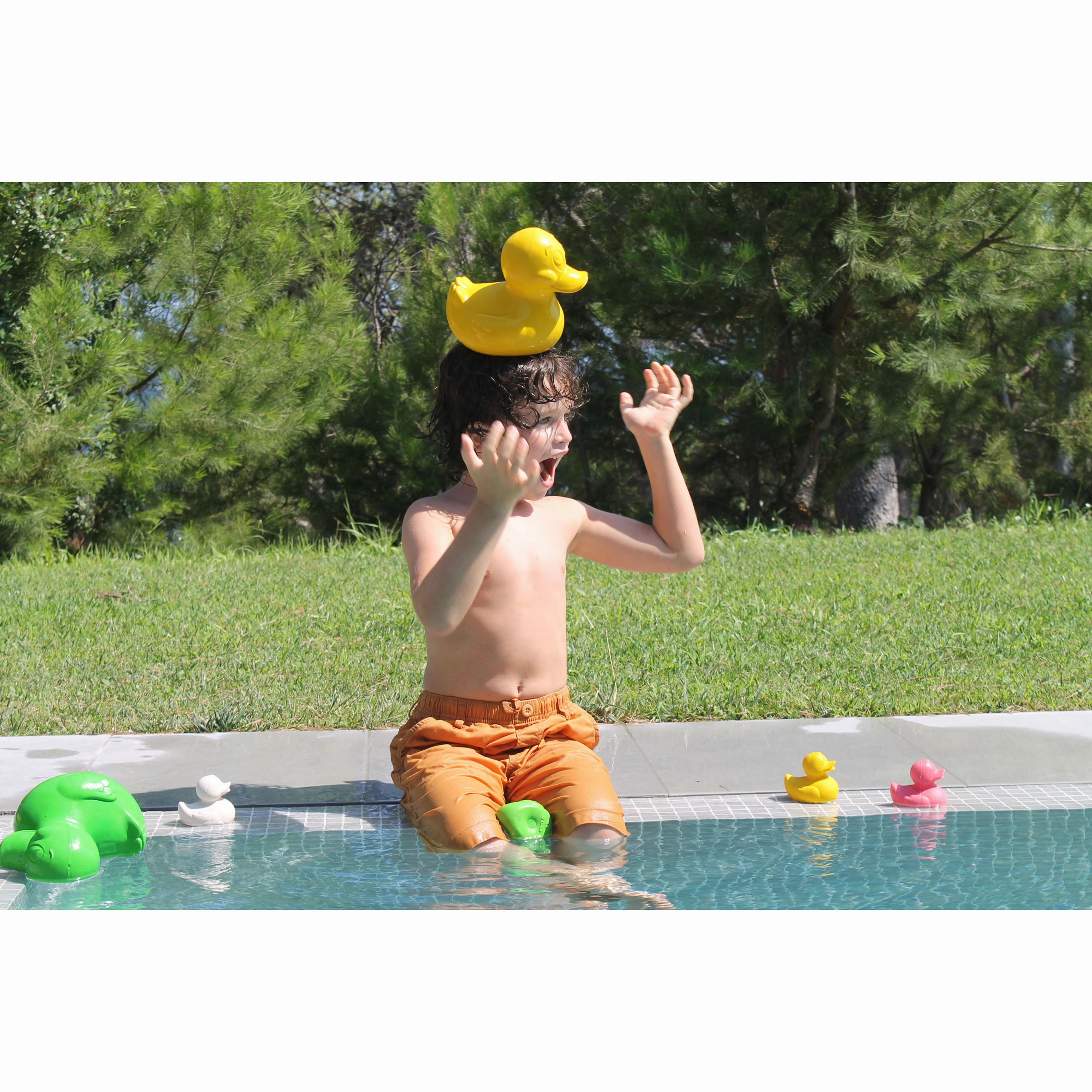 Oli & Carol Extra Large Monochrome Ducks Teether