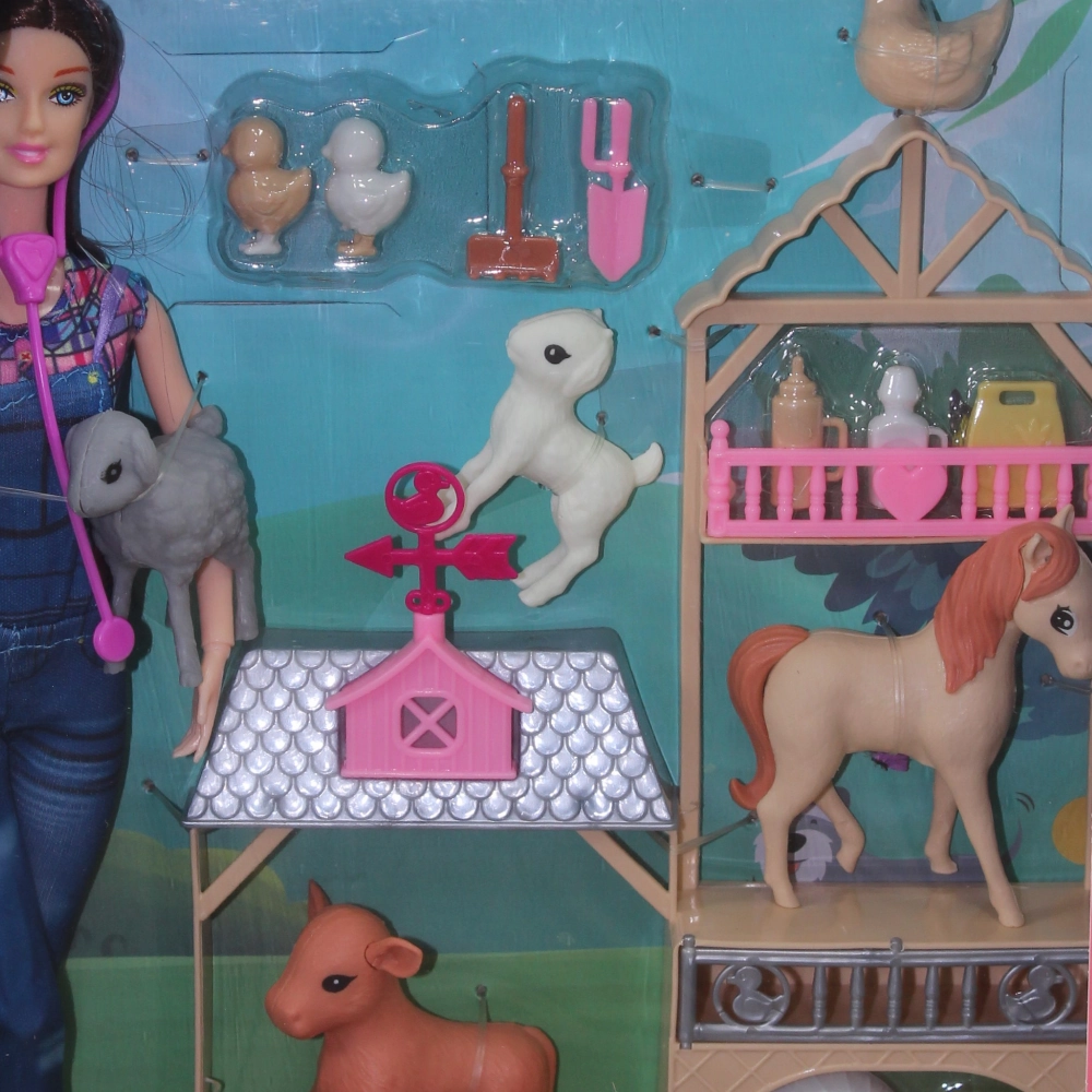 Q.Joele Doll Ranch Set