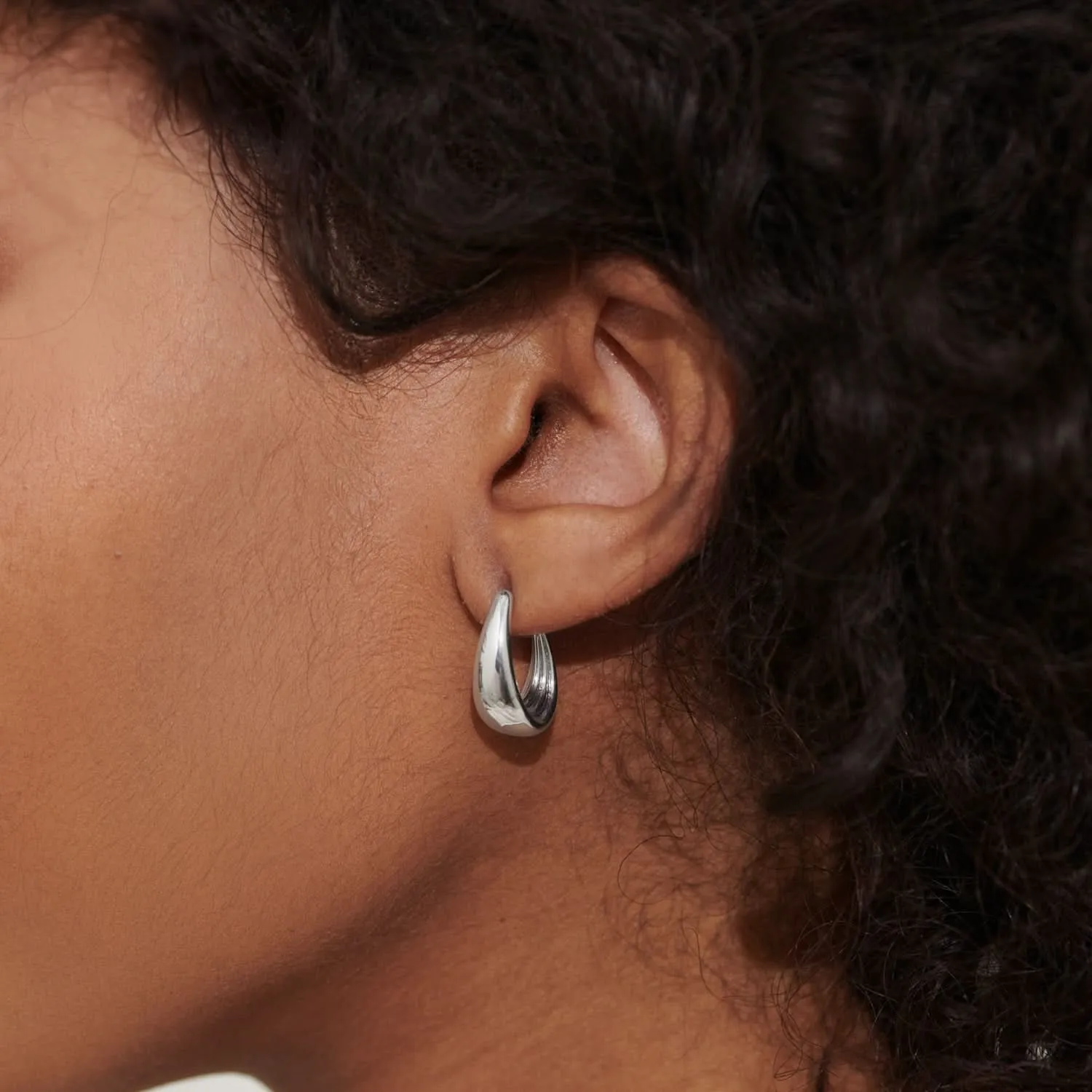 Boucles d'oreilles Soul Shine en argent plaqué, modèle conique 8476 par Joma Jewellery