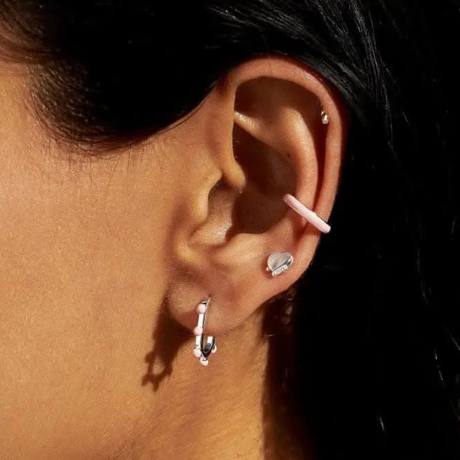 Paires de boucles d'oreilles plaquées argent émaillées rose Stacks Of Style 7098 Joma Jewellery